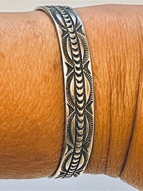 VTG L.A. Willis Navajo Sterling Silver Cuff Bracelet Hand Stamped 20g 6.5"